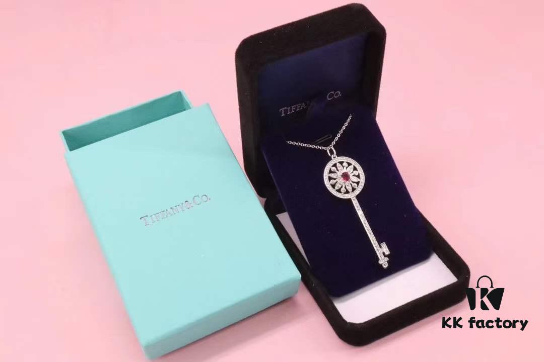 Tiffany Keys Series Best-Selling Key Sweater Chain