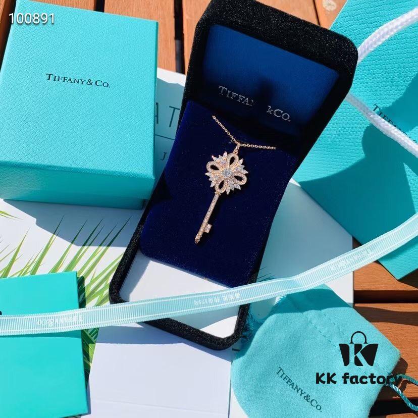 Tiffany Snowflake Key Necklace Sweater Chain! Also known as the Victoria Necklace by fans, the Lucky Goddess Necklace adored by celebrities and influencers