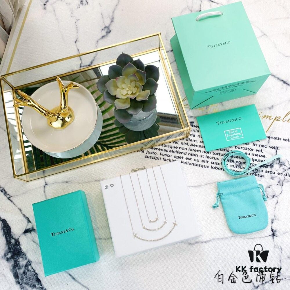 Tiffany & Co. Diamond-Embedded Smile Necklace - Premium 1:1 Craftsmanship, 18K Gold Plated with Genuine Diamond Details