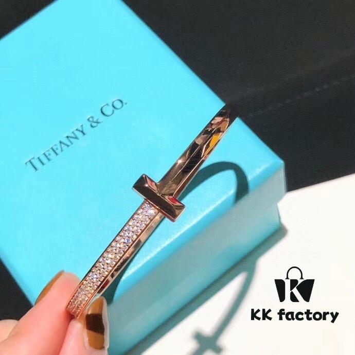 Tiffany 2020 T1 Collection Wide Half-Diamond Bracelet Exclusive Launch High-End Custom Goddess Style Elegant and Refined Design Exuding Subtle Confidence