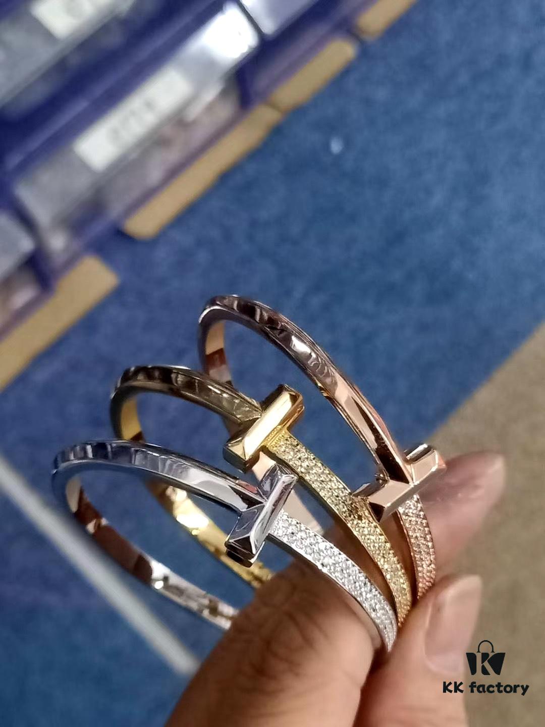 Tiffany & Co. T Collection Asymmetrical Wide Bracelet, Imported Gold-Plated Material with High-Carbon Diamonds, Celebrity Style Worn by Yang Mi, Yi Yangqianxi, Joey Yung