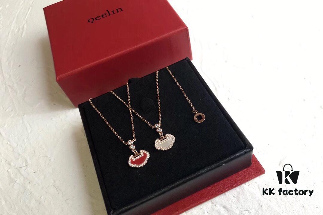 Qeelin Yu Yi Collection Ruyi Double Diamond Lock Necklace