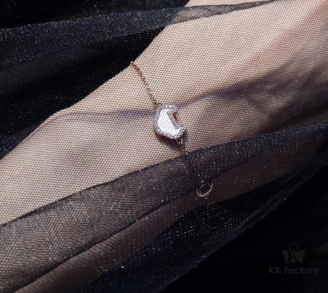 Qeelin Yu Yi Collection Ruyi Double Diamond Lock Necklace