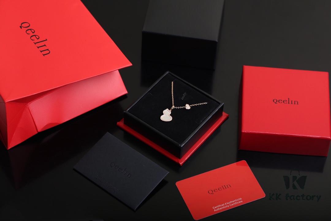 Qeelin Wulu Jade Double Gourd Necklace