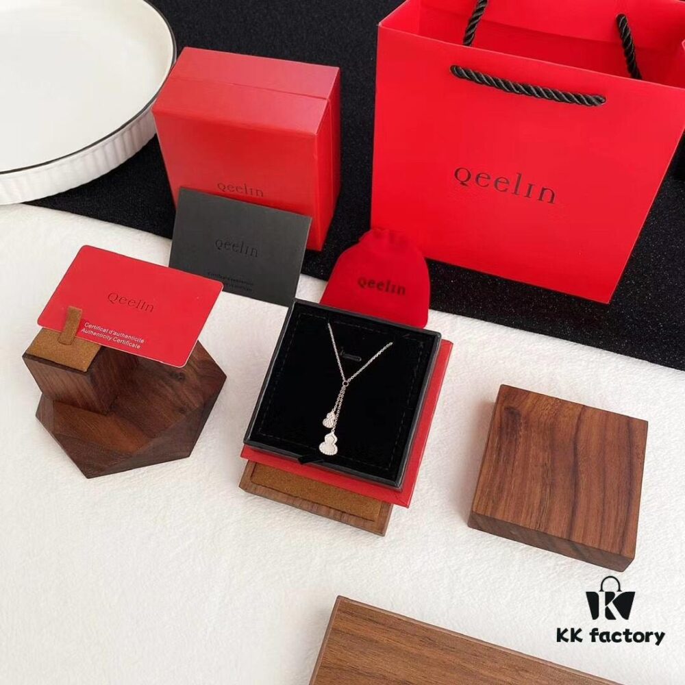 New Arrival Qeelin Kylin Green Jadeite Double Gourd Necklace