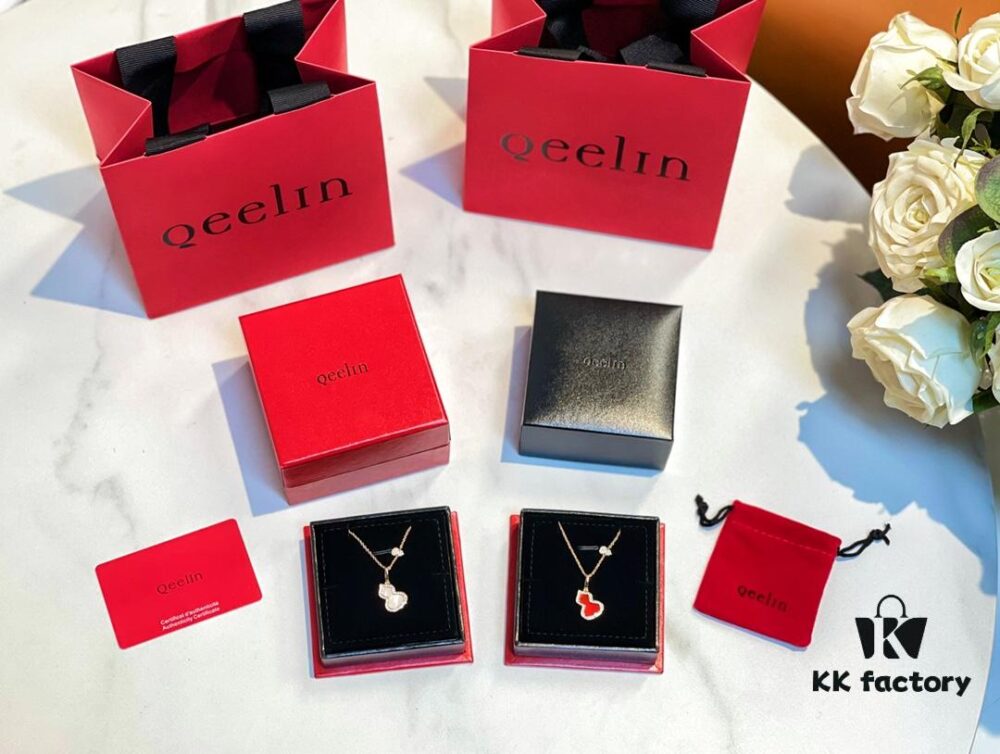 ❗️New Arrival Bestseller❗️ ☀️ Qeelin Original Full Diamond Double Gourd Necklace with Complete Authentic Packaging