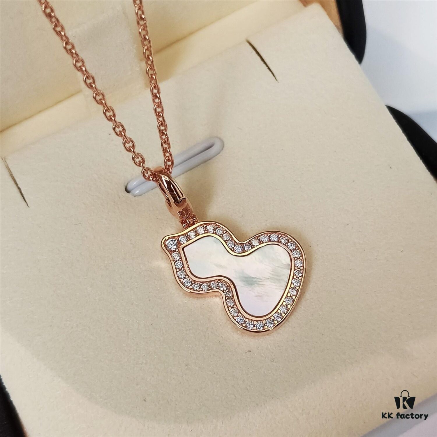 Medium Natural Stone Gourd Necklace ✨ Vermeil High-End Version