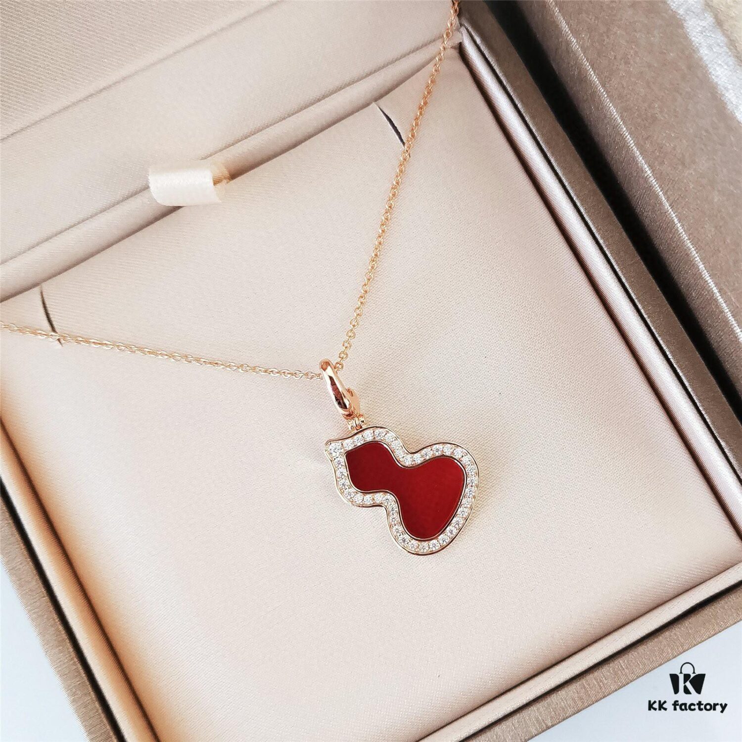 Medium Natural Stone Gourd Necklace ✨ Premium Vermeil Version