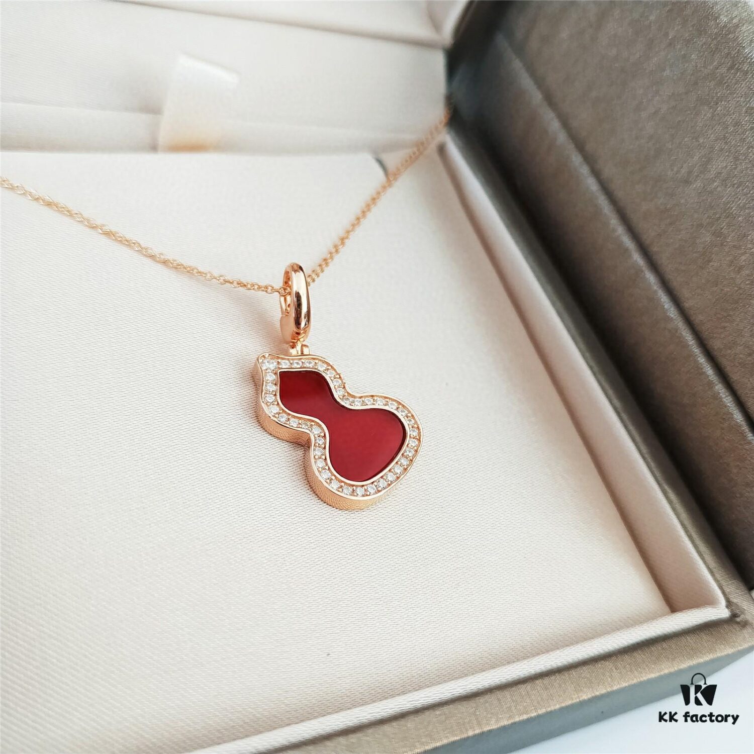 Medium Natural Stone Gourd Necklace ✨ Premium Vermeil Version