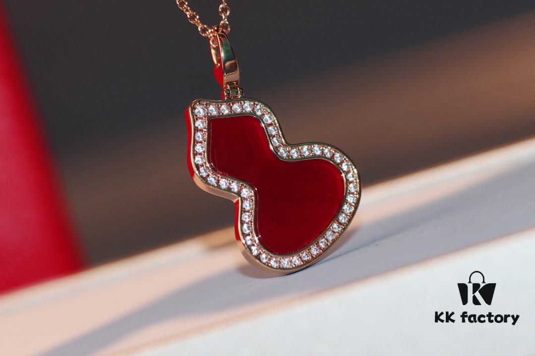 Kirin Gourd Necklace with Detachable Pendant, Natural Carnelian and Jade Options, Diamond-Encrusted Mini Gourd Charm on Chunky Chain