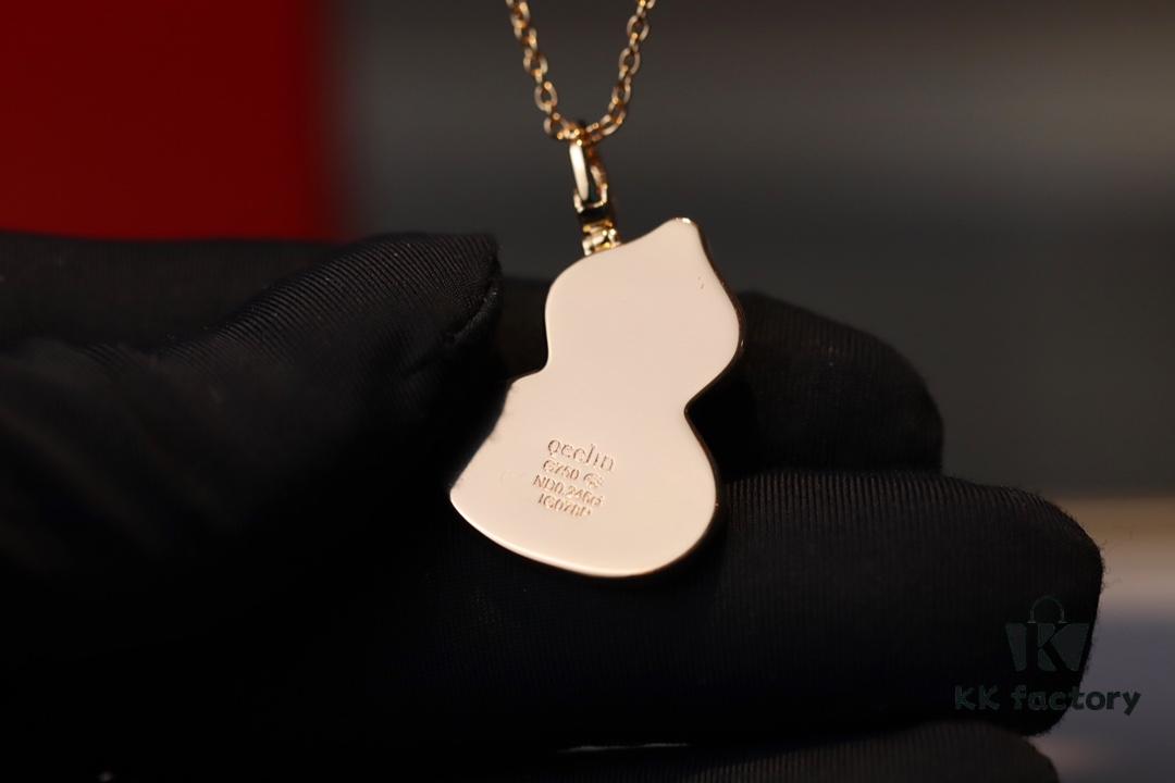 Kirin Gourd Necklace with Detachable Pendant, Natural Carnelian and Jade Options, Diamond-Encrusted Mini Gourd Charm on Chunky Chain