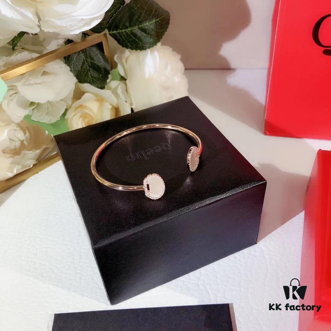 S925 Sterling Silver Qilin Ruyi Lock Red Carnelian Elastic Bracelet, Gourd Design Symbolizing 'Good Fortune and Prosperity'