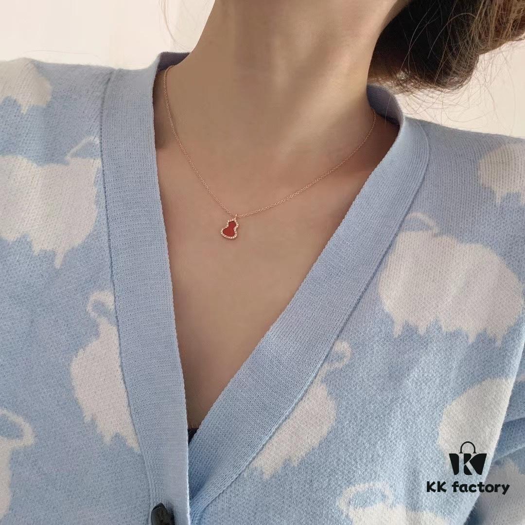 Kirin Gourd Set: Necklace + Stud Earrings = Free Shipping!