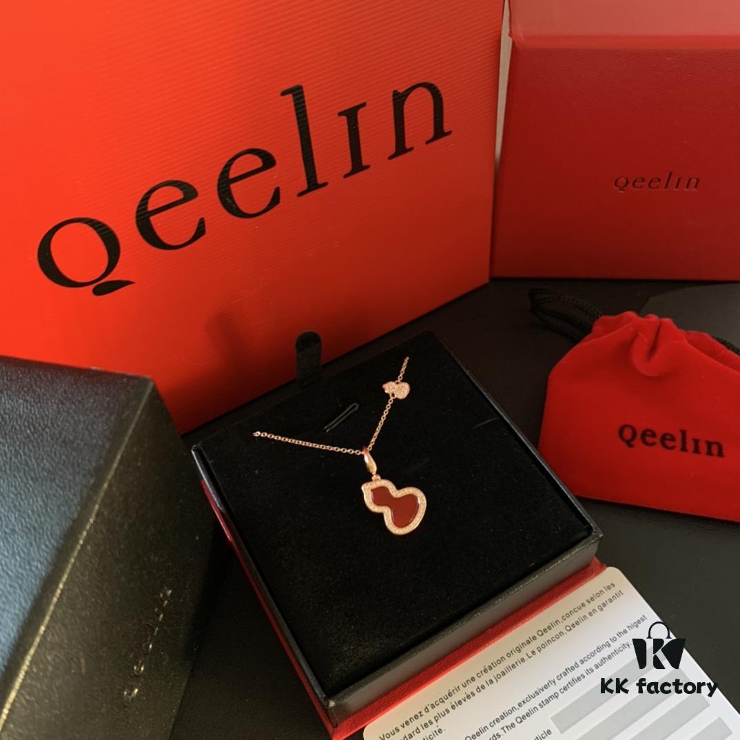 Bring Good Fortune and Prosperity with the Lucky Gourd - Wear Traditional Chinese Charm in a Stylish, Modern Way