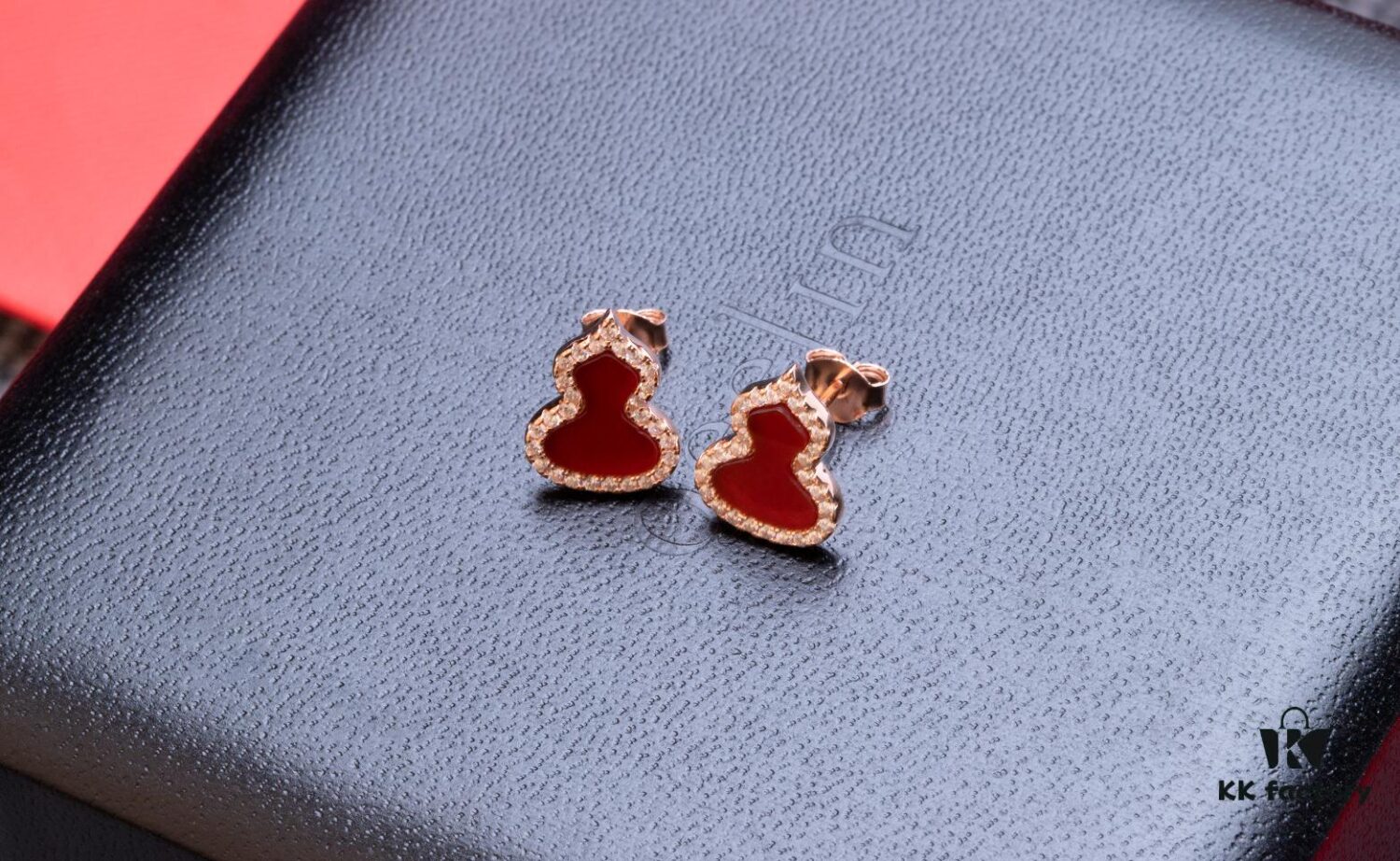 Kirin Gourd - Stud Earrings