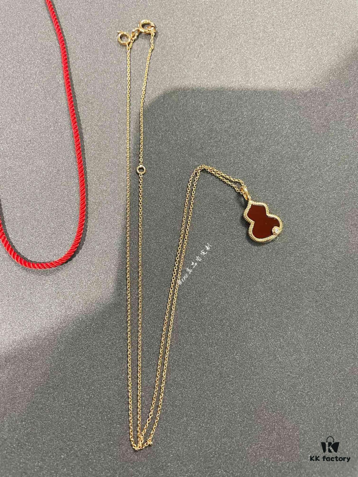 One Necklace, Two Ways to Wear! ❗️ Monsieur Bing X Qeelin Exclusive Collaborative Collection