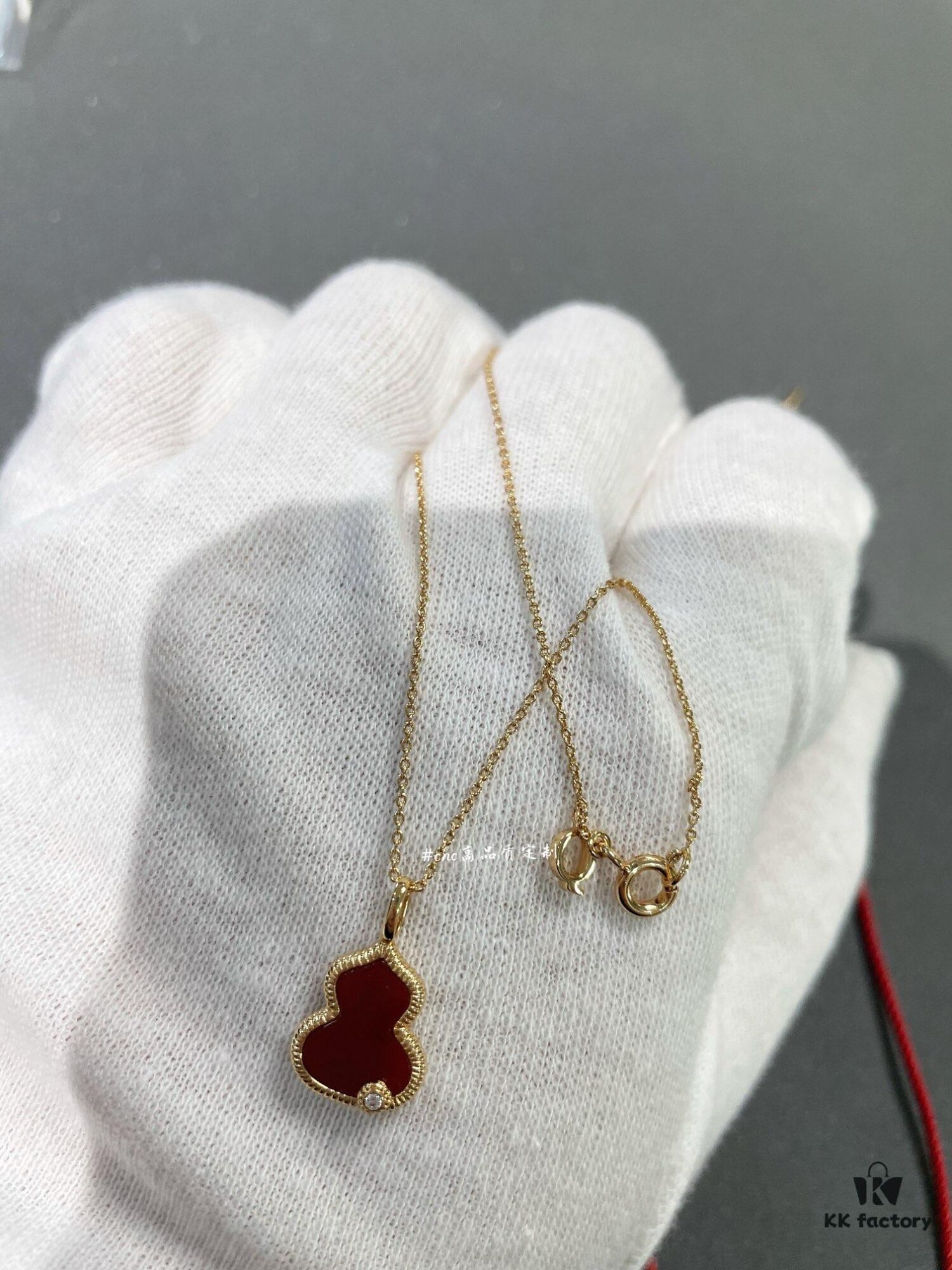 One Necklace, Two Ways to Wear! ❗️ Monsieur Bing X Qeelin Exclusive Collaborative Collection