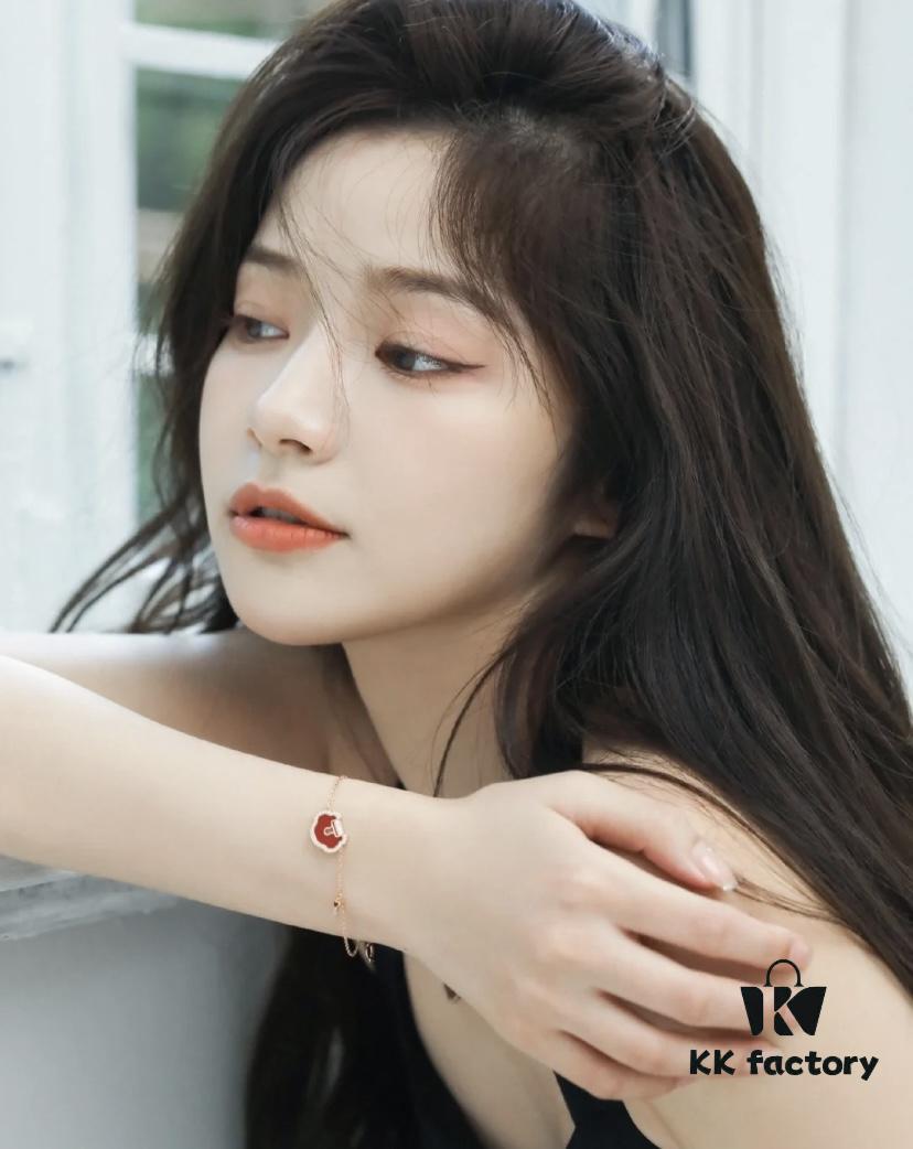 New Arrival V Gold Plated Mimi Gold Large Kylin Ruyi Lock Bracelet, Fashion Meets Tradition, Unique and Eye-Catching Design