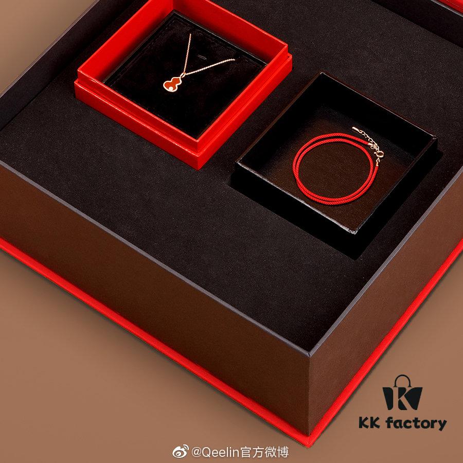 Mr. Bao x Qeelin Exclusive Co-Branded Gourd Necklace with Bracelet