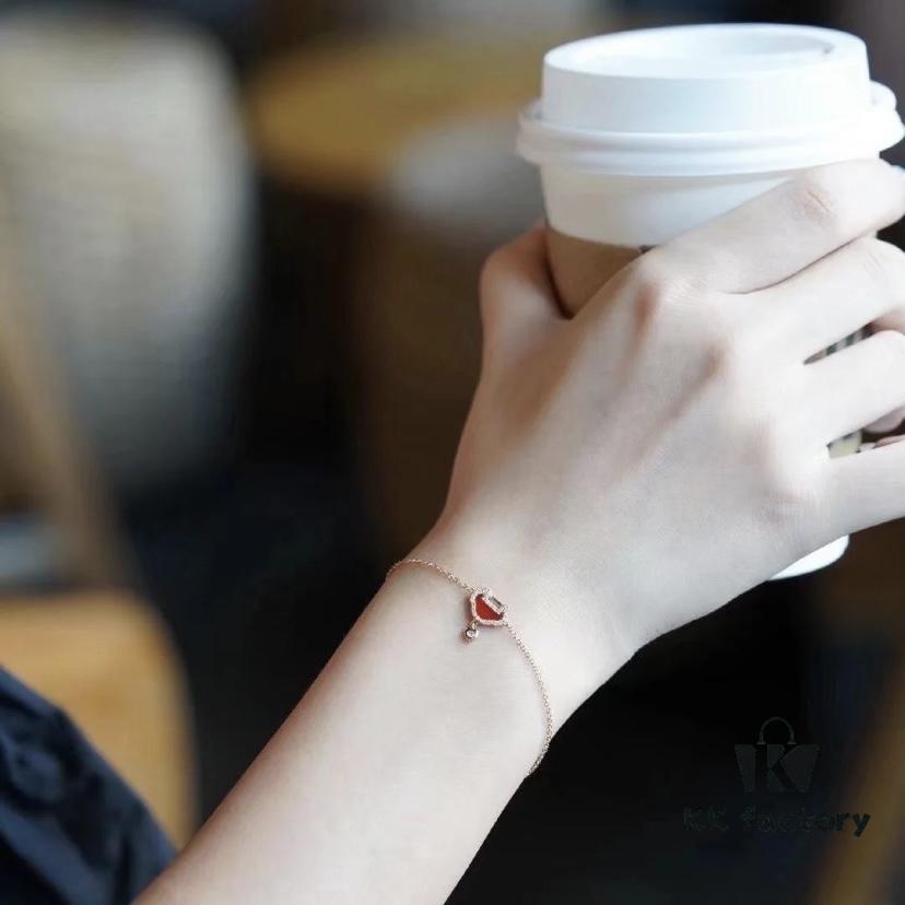 V-Gold Plated Mini Qilin Ruyi Bracelet ✨ A Unique Blend of Fashion and Tradition, Eye-Catching and Exquisitely Crafted