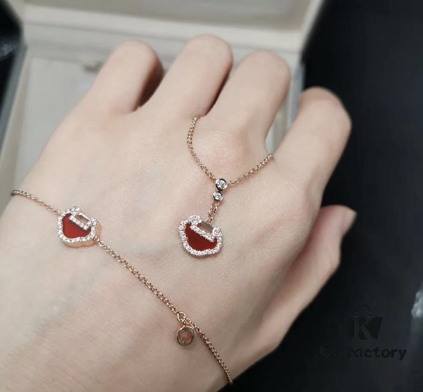 V-Gold Plated Mini Qilin Ruyi Bracelet ✨ A Unique Blend of Fashion and Tradition, Eye-Catching and Exquisitely Crafted