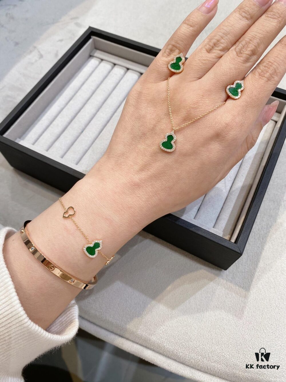 Green Wealth-Attracting and Fortune-Bringing Wulu Series Gourd Treasure Piece