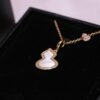 Large Gourd White Mother-of-Pearl Necklace