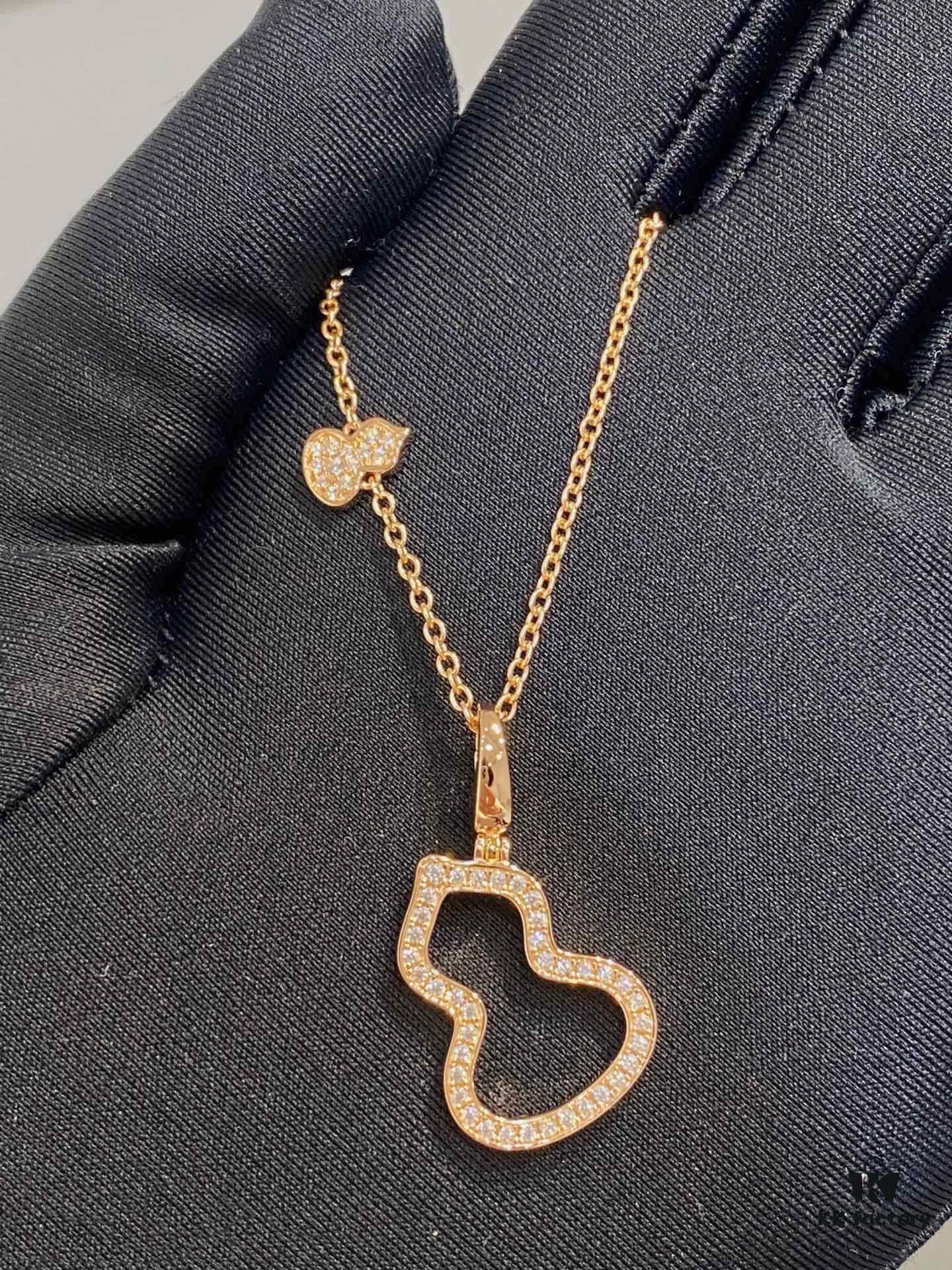 Kirin New Hollowed Gourd Necklace, Medium Size, Wulu Series Symbolizing Good Fortune and Positive Energy