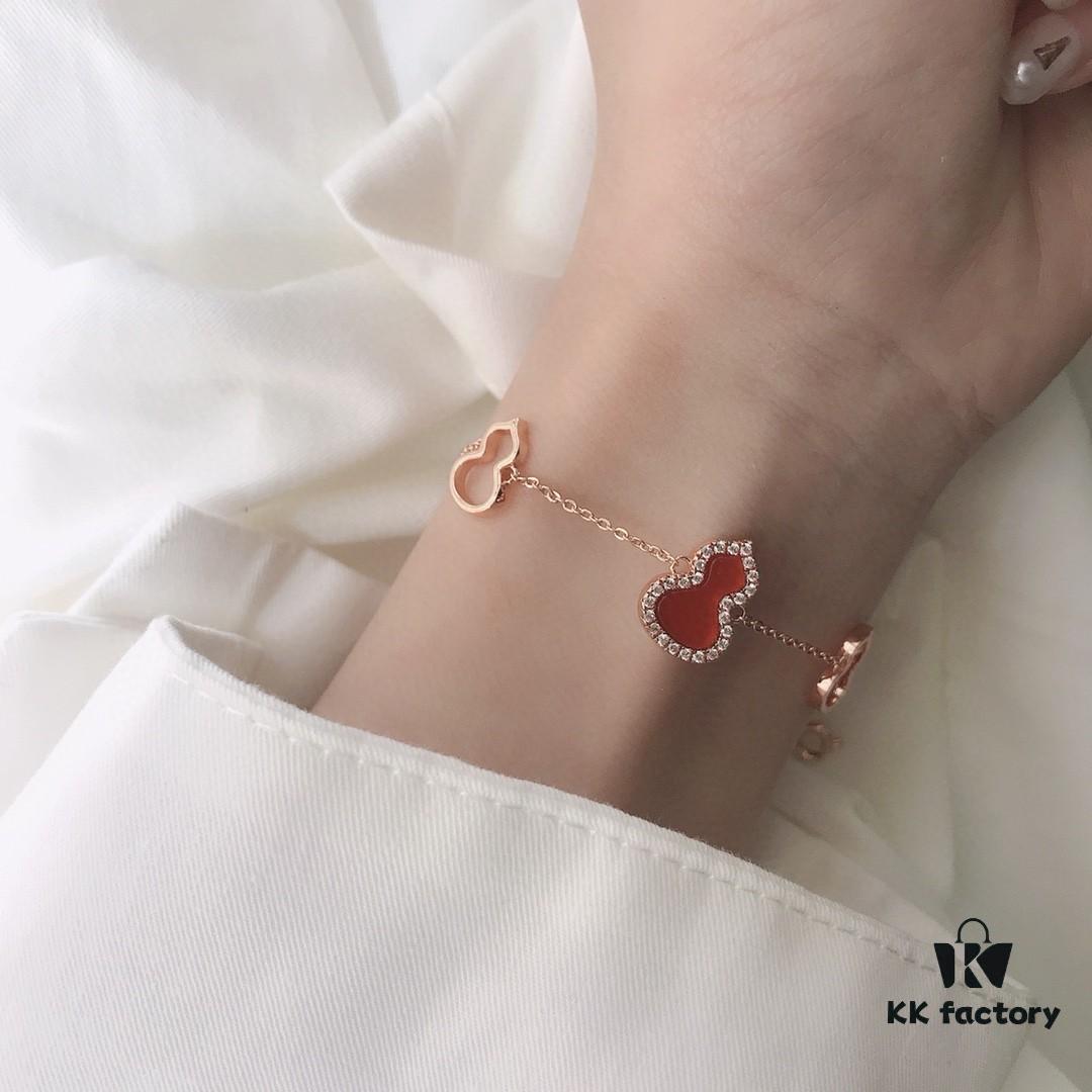 Kirin Gourd Set: Necklace, Bracelet, and Stud Earrings Available