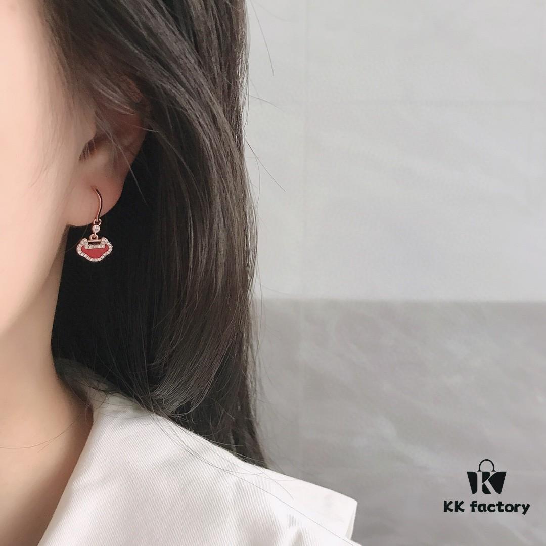 Kirin Gourd Set: Necklace, Bracelet, and Stud Earrings