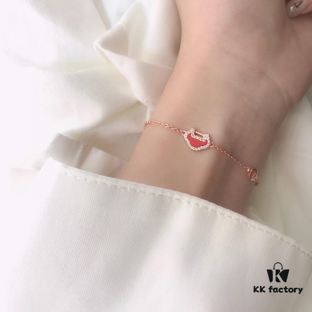 Kirin Gourd Set: Necklace, Bracelet, and Stud Earrings