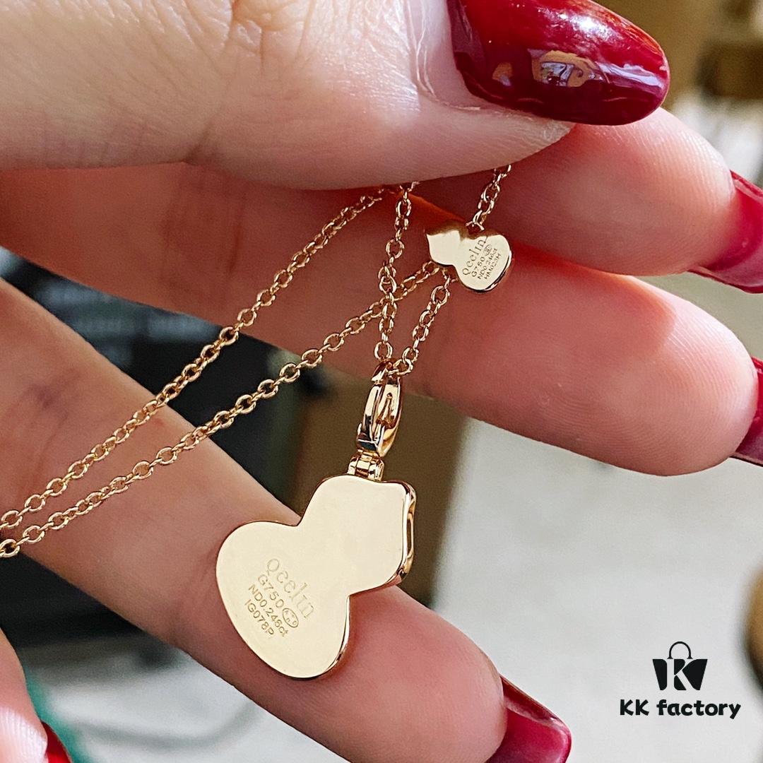 【V Gold Collection】Qeelin Kylin Hululu Necklace, blending Chinese elements with modern design, featuring natural agate in the iconic Wulu shape, vibrant as red leaves and blooming flowers