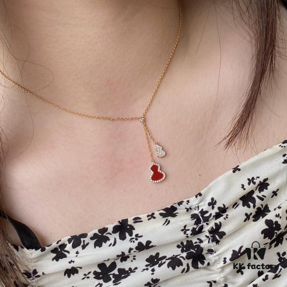 New Arrival V Gold Plated 1.0 Micron Gold Mini Kylin Double Gourd Necklace, Stylish and Versatile with Premium Look