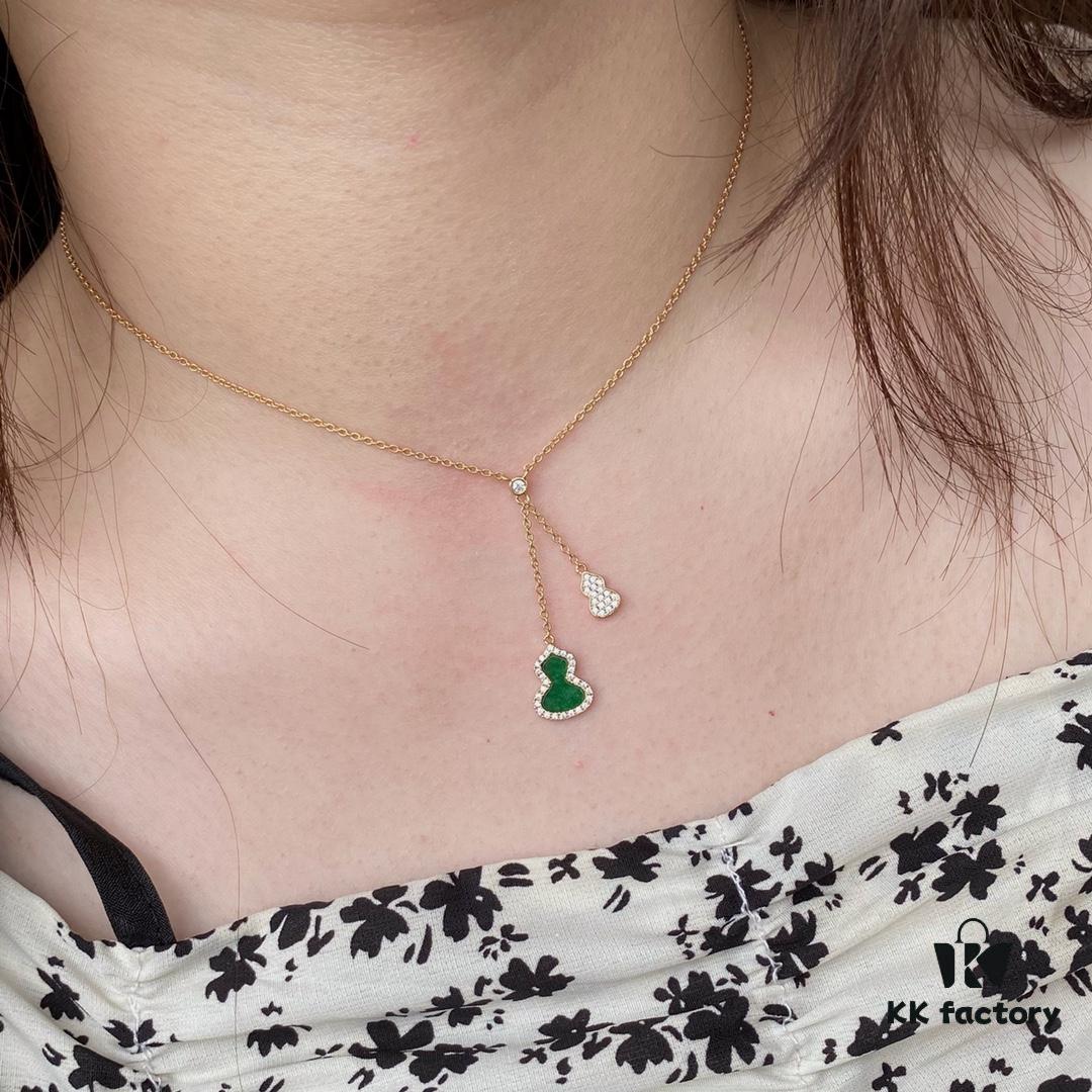 New Arrival V Gold Plated 1.0 Micron Gold Mini Kylin Double Gourd Necklace, Stylish and Versatile with Premium Look