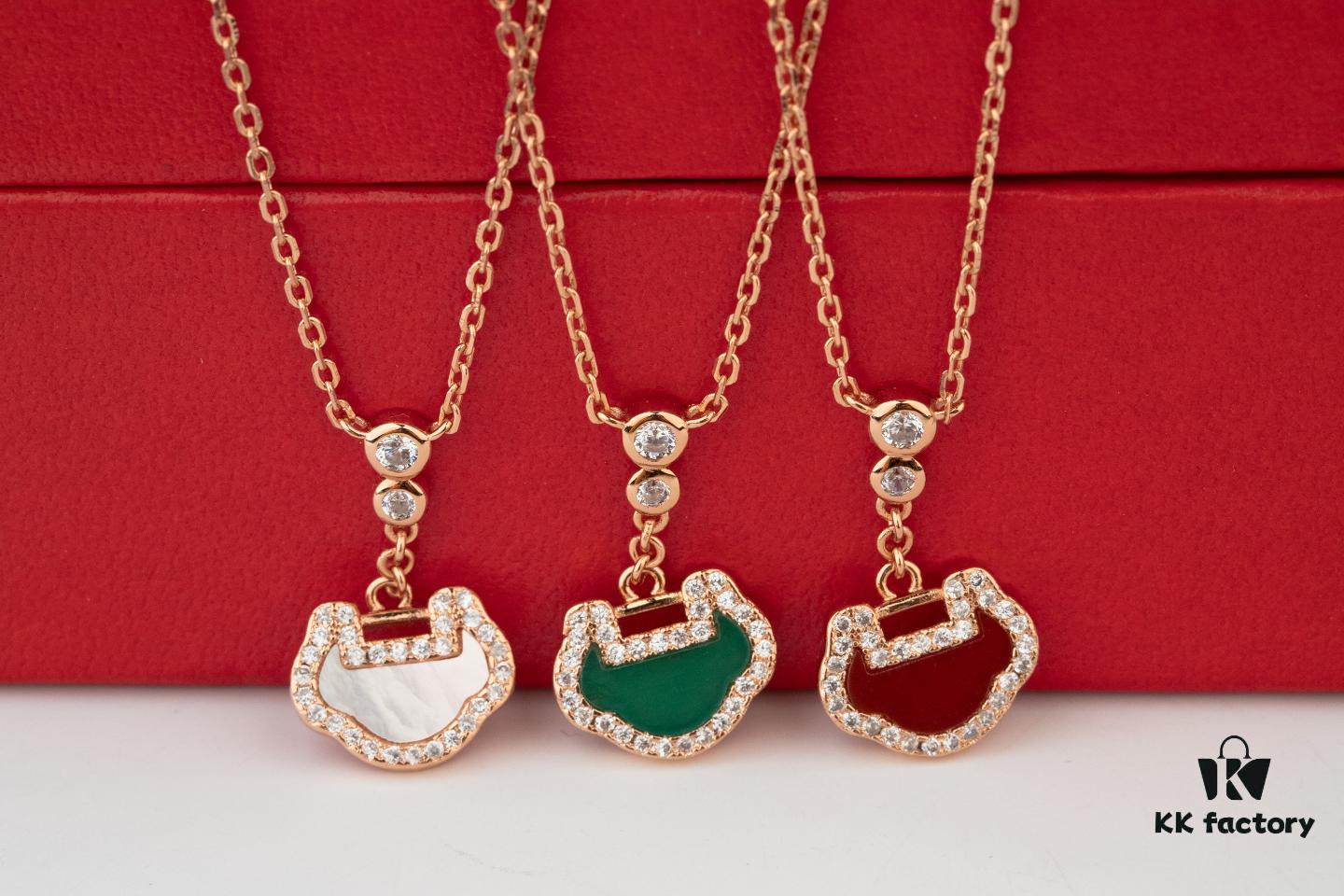 Qeelin Kirin Yu Yi Series Pendant Necklace – S925 Silver with Natural Carnelian, Mother of Pearl, and 18K Rose Gold Chain