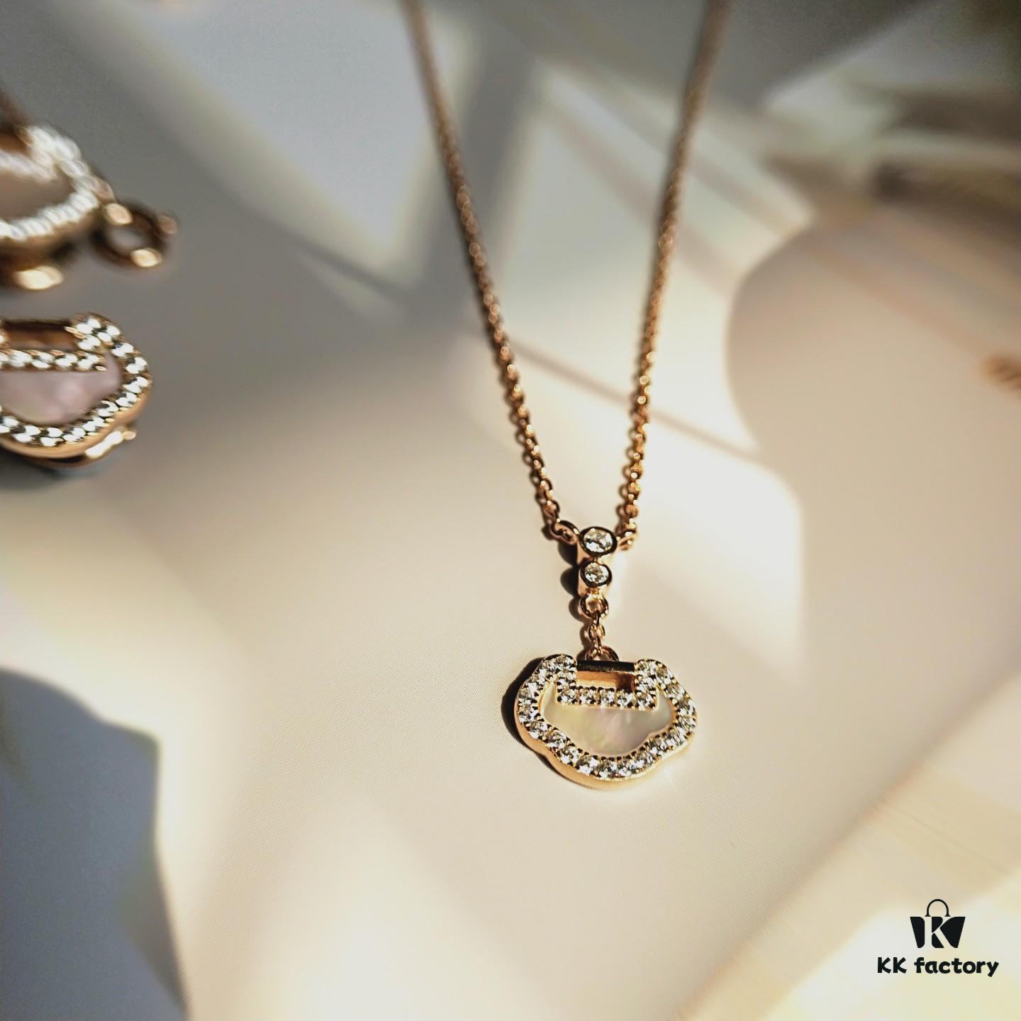 Qeelin Xiao Ruyi, Electroplated Thick Gold, Perfect Details, In Stock