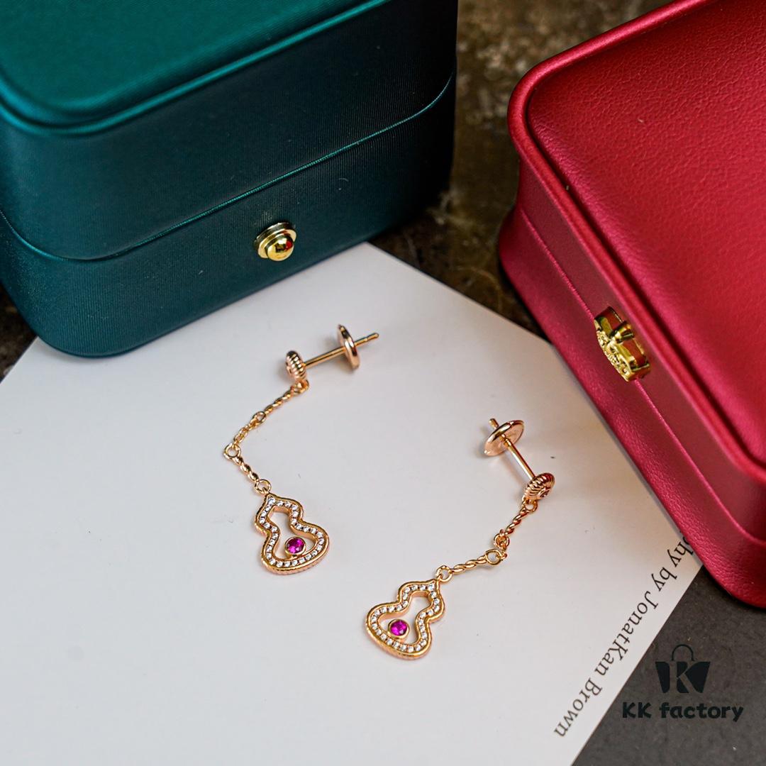 Can't Help Myself Series | Wulu Gourd Long Pendant Earrings