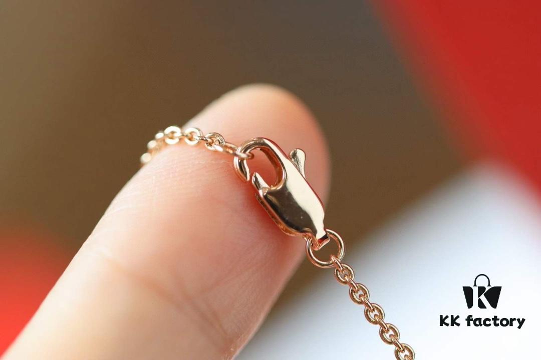 Qeelin Wulu Series Rose Gold and White Shell Gourd Necklace