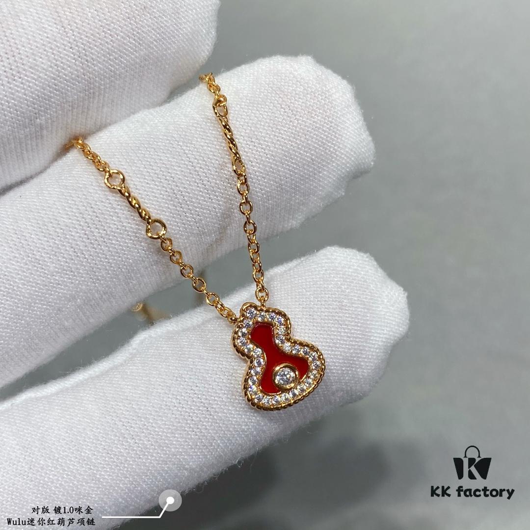 Kirin Mini Diamond Red Gourd Necklace, Stylish and Versatile with Thick Gold Plating, Real Gold Feel, Eight Hearts and Eight Arrows High-Carbon Diamond, Small and Exquisite