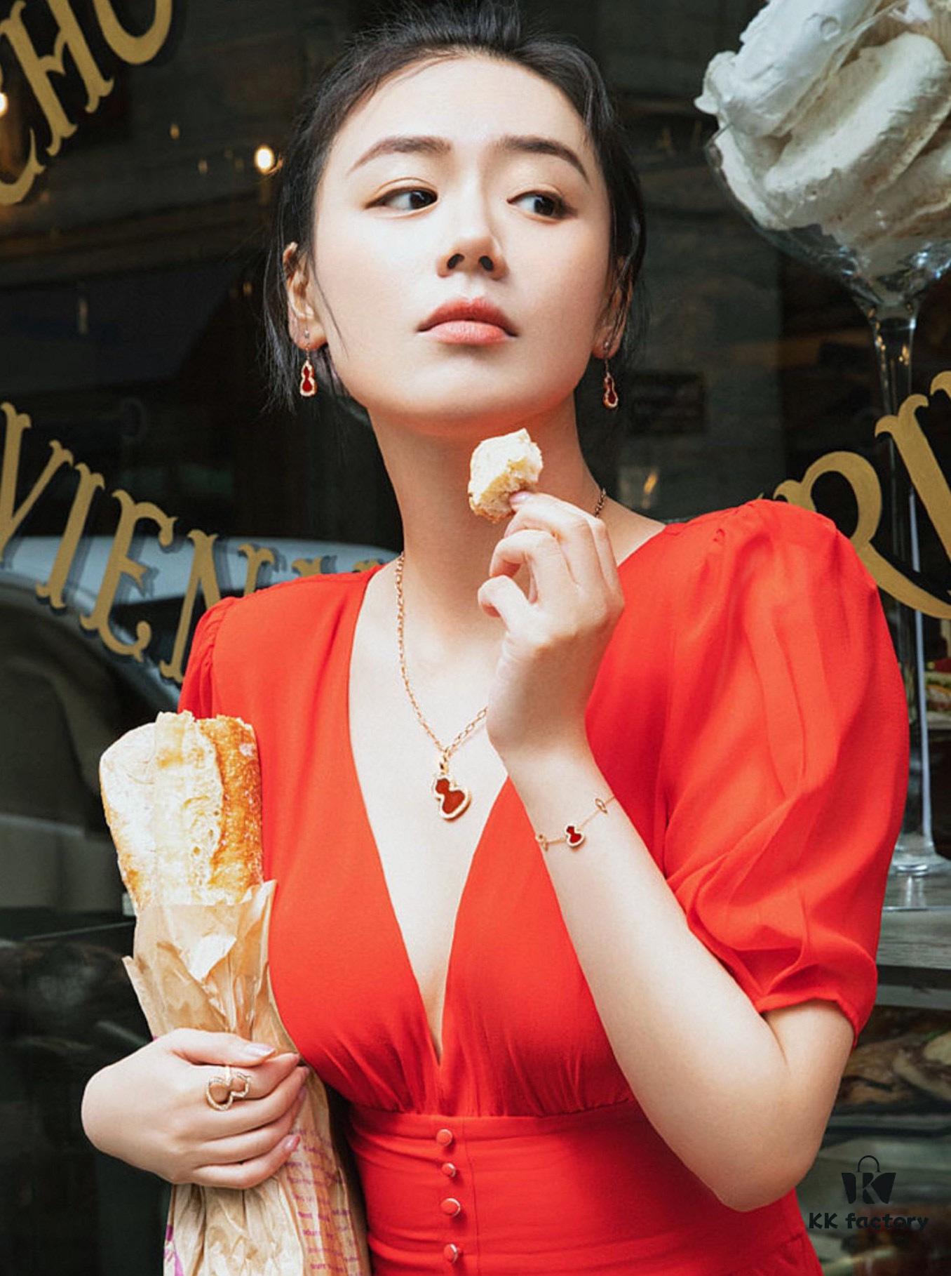 Jade Jewelry with Oriental Charm, 'Fu Lu' Complete, Beautiful in Appearance and Meaning