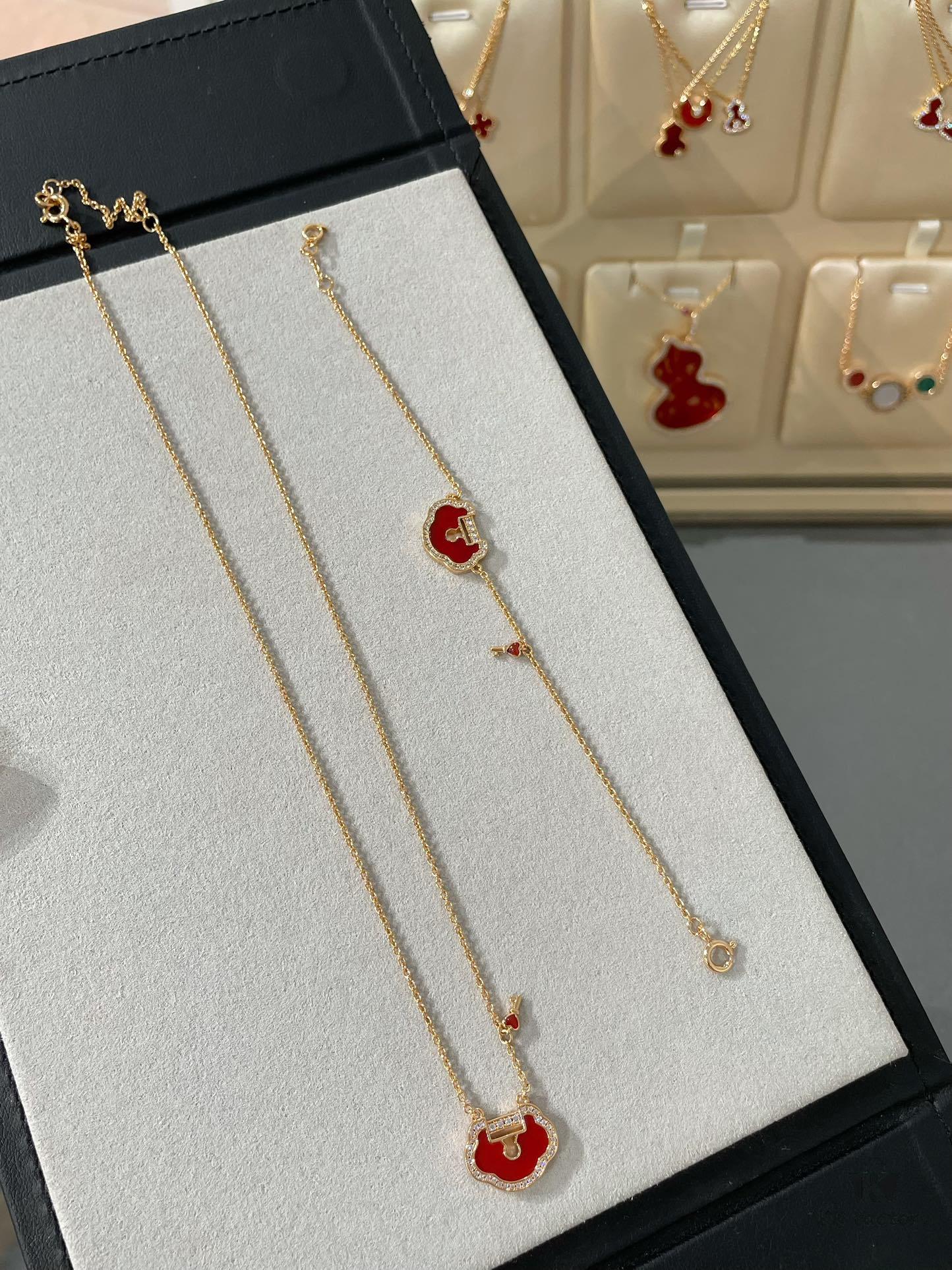 New Year Red - Qilin Liu Shishi Same Style Key Ruyi Series, Super Beautiful with Auspicious Meaning