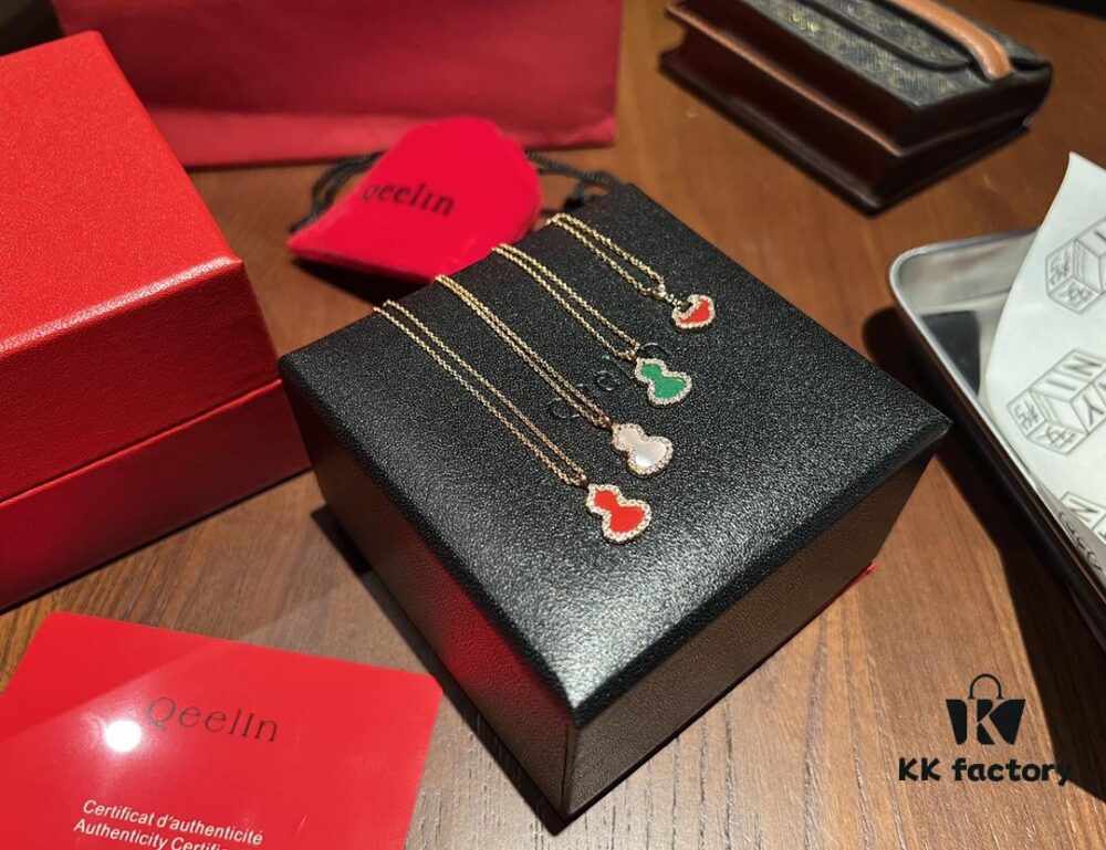 Qeelin Kylin Necklace is a unique presence, be the most distinctive you, you deserve it 😎