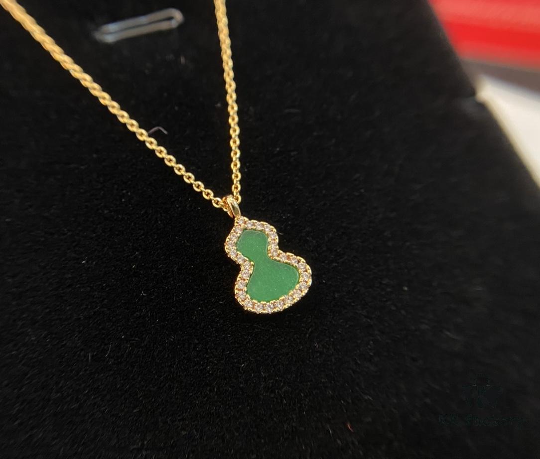 Real Green Jade Gourd Pendant, Symbolizing Blessings, Prosperity, and Good Fortune