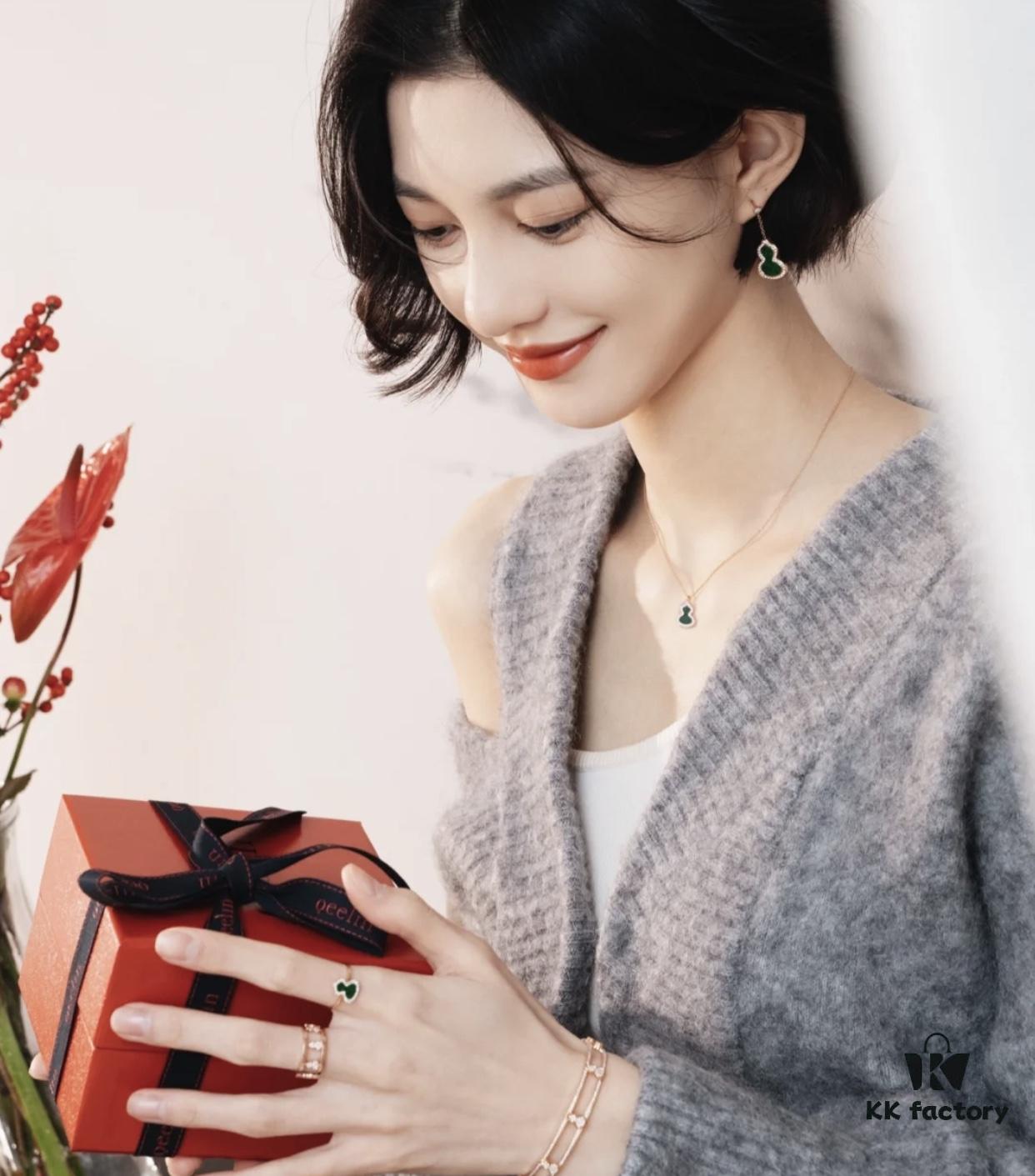 Green Gourd Must-Have 💚 Complements Skin Tone and Exudes Elegance!