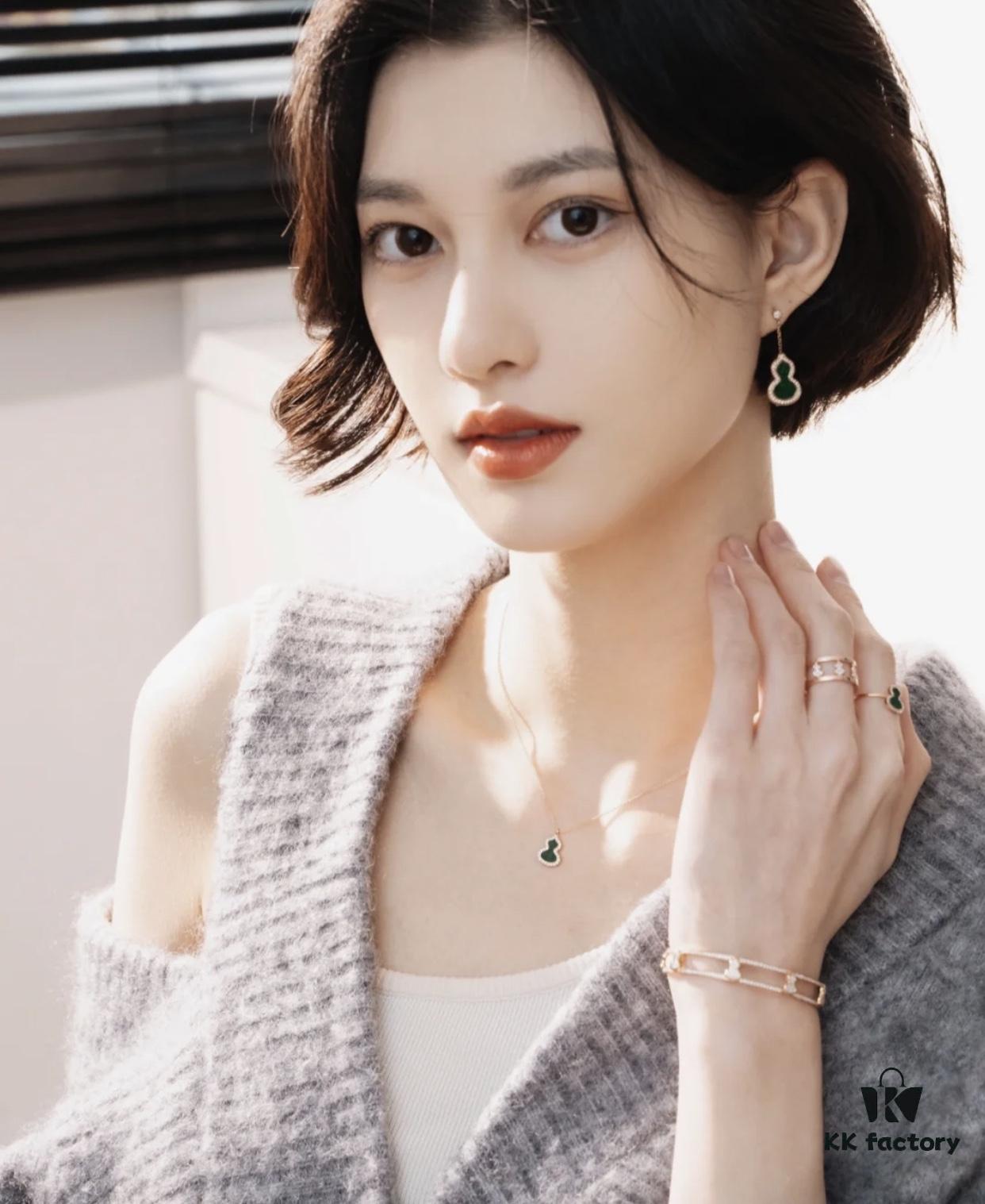 Green Gourd Must-Have 💚 Complements Skin Tone and Exudes Elegance!