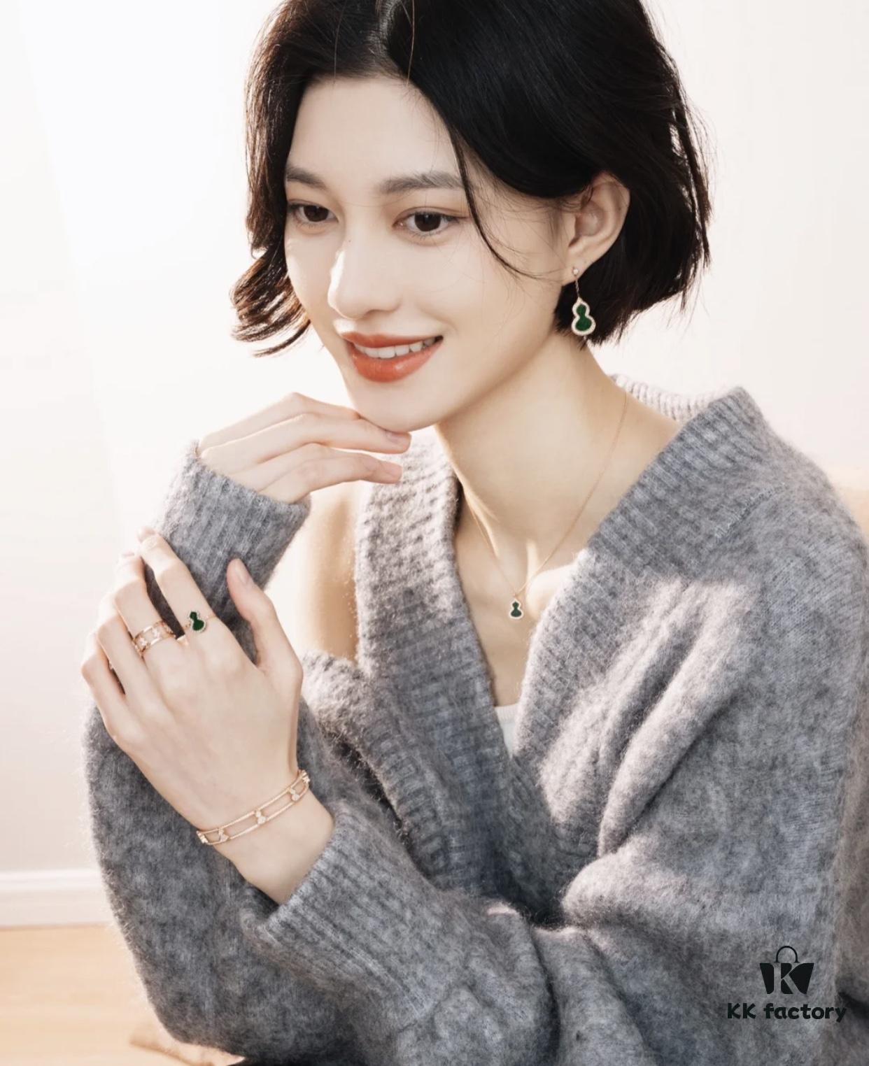 Green Gourd Must-Have 💚 Complements Skin Tone and Exudes Elegance!