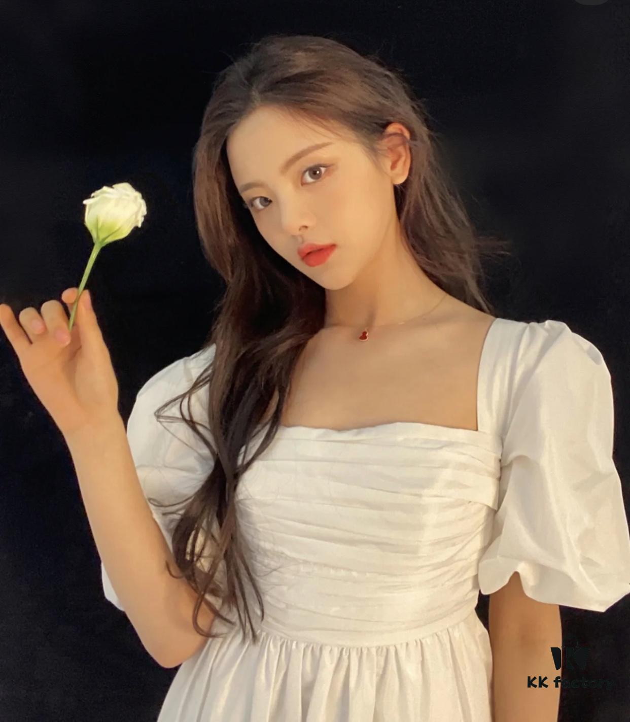 Same style worn by Liu Shishi, Zhu Zhu, Song Zuer, and Yang Chaoyue — the classic Wulu gourd series is a bestseller, with 'gourd' symbolizing 'good fortune and prosperity' in Chinese culture