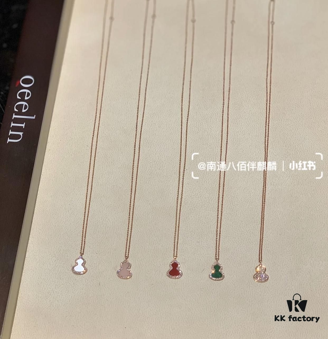 Qeeli's First Design WuLu Series, 'WuLu' Resonates with 'Fu Lu', Symbolizing Infinite Positive Energy and Attracting Wealth and Good Fortune; the '8'-Shaped Design Shares the Same Pronunciation as 'Fa', Representing Prosperity and Continuous Flow of Wealth