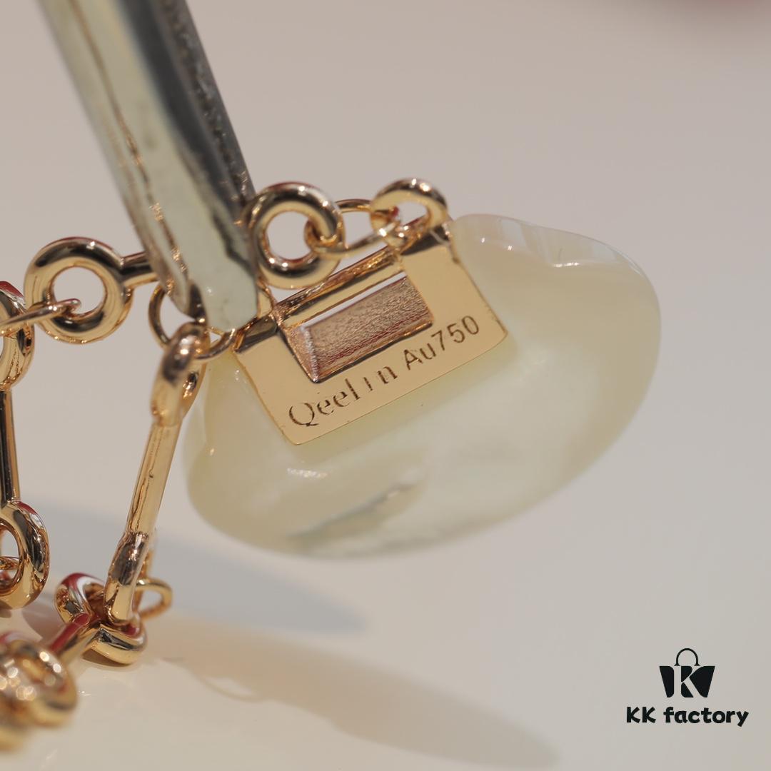 Kirin Auspicious Lock White Agate Necklace