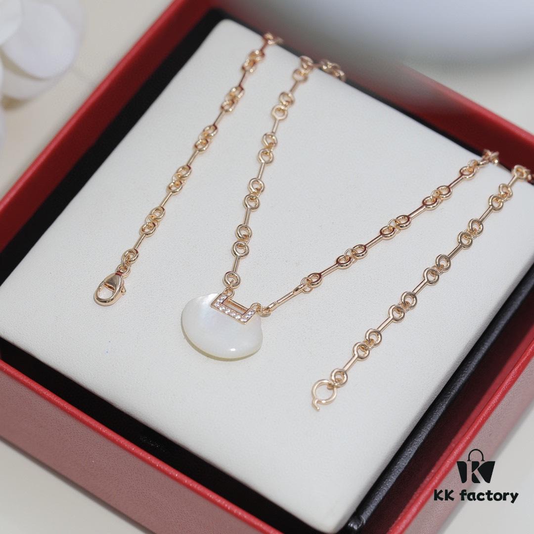 Kirin Auspicious Lock White Agate Necklace